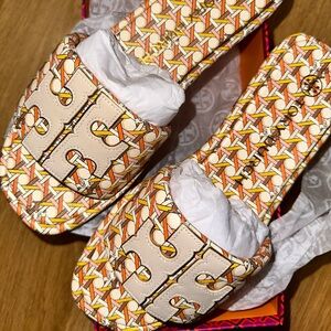 Brand new Tory Burch double t sport slide